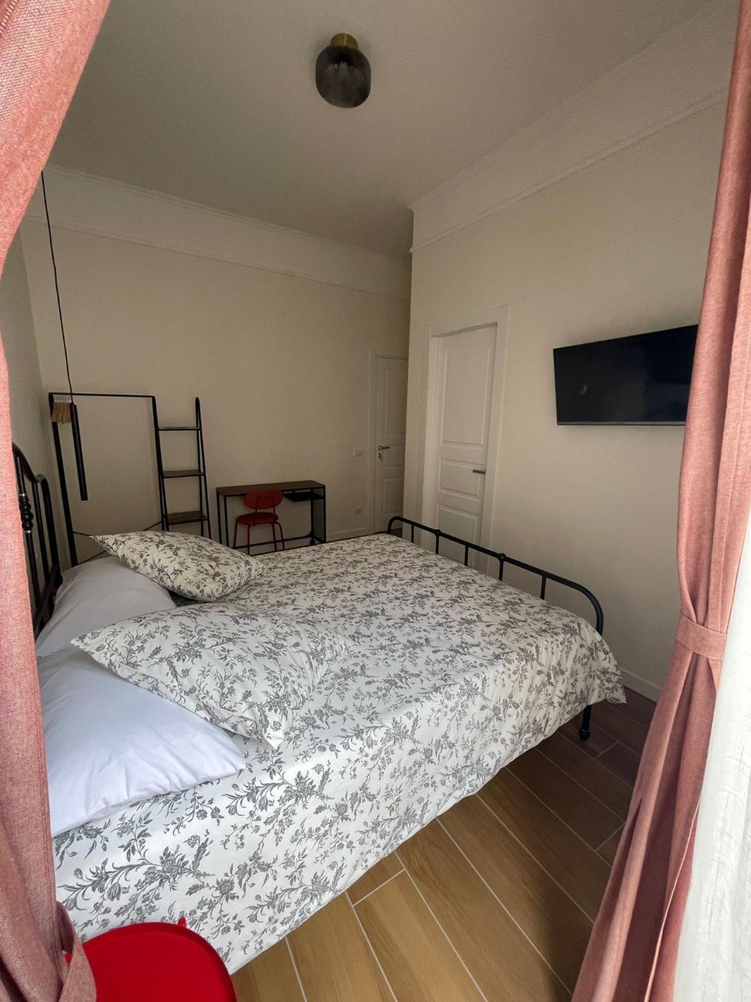 ナポリ Casa Duchesca Bed & Breakfast エクステリア 写真